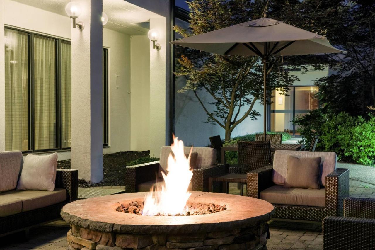 Courtyard Cincinnati Blue Ash Exterior photo